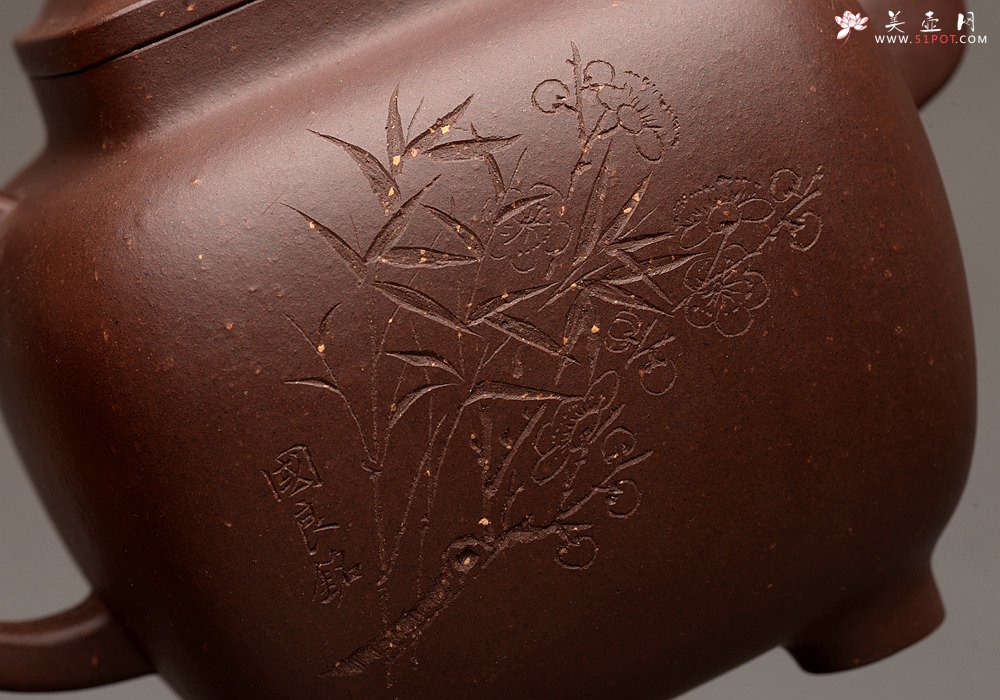 紫砂壶图片：许国良风雅装饰 实力许浒 浑厚高俊 精品代表作 全手鸣远四方 - 美壶网