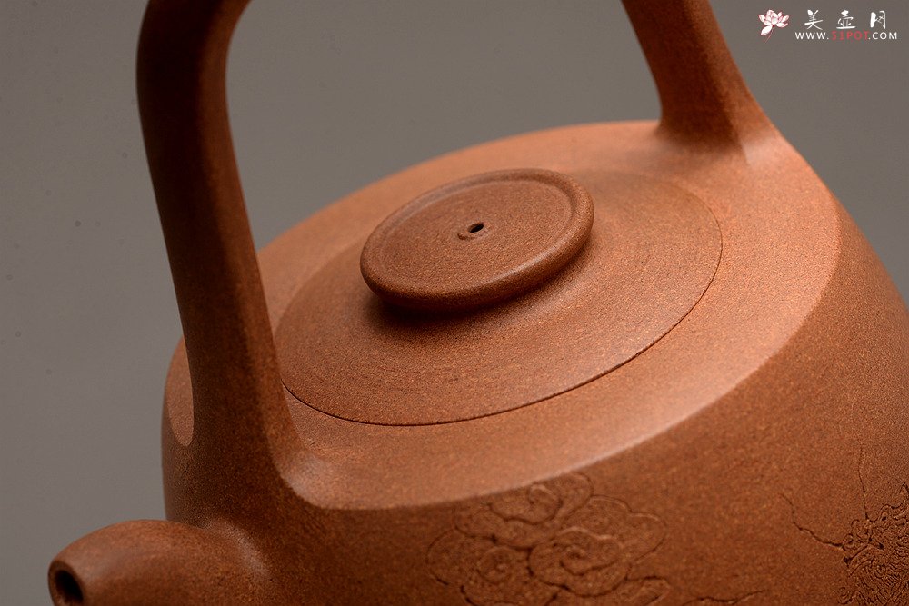 紫砂壶图片：钱建荷全手新作 福乐提梁 做工精致 游心堂装饰 - 美壶网