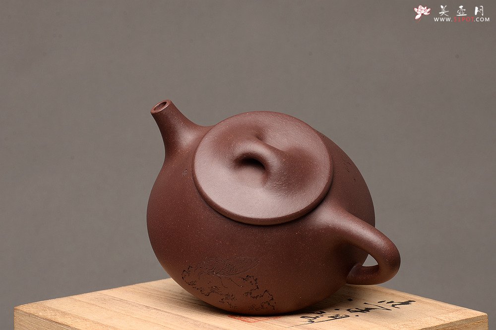 紫砂壶图片：周斌全手作品 游心堂主人精心装饰 全手景舟石瓢 做工精致 文气佳品 - 美壶网