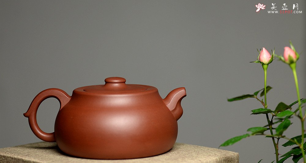 紫砂壶图片：万阗阗最新全手作品 厚重有韵致 线条严谨流畅 大蕴井栏 - 美壶网