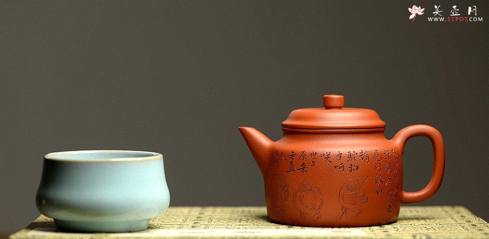 紫砂壶图片：钱伟刚精心装饰三陀图 经典实用 优质朱泥 德中 - 美壶网