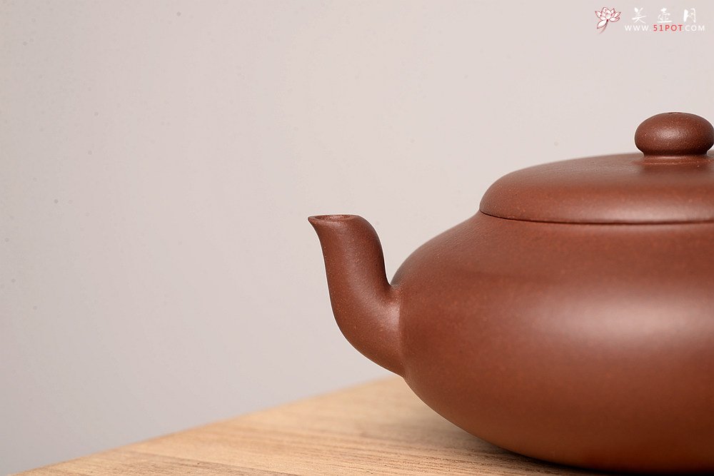 紫砂壶图片：王薇乙未年冬 娇小可人 明清意韵 把玩实用 全手扁梨 - 美壶网