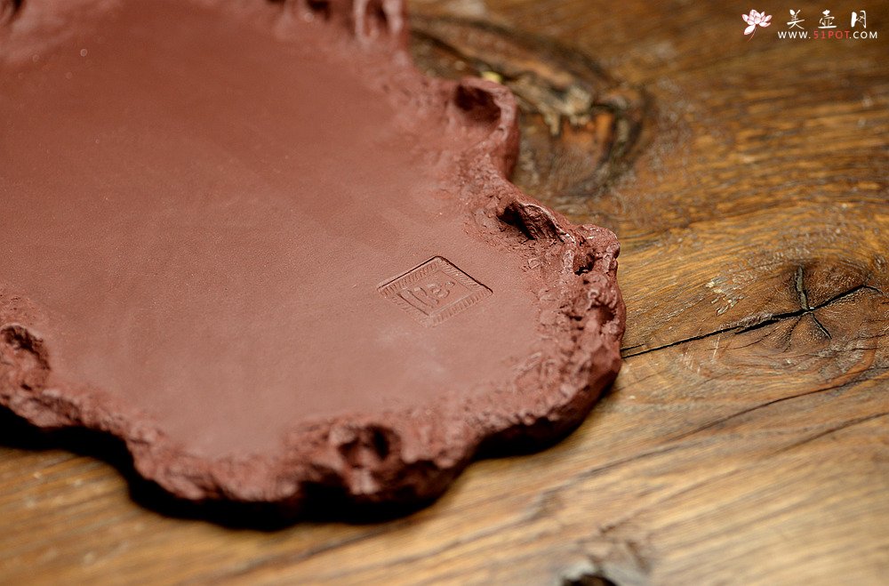 紫砂壶图片：学院派风格~非常好玩的作品 全手工干泡台 - 美壶网