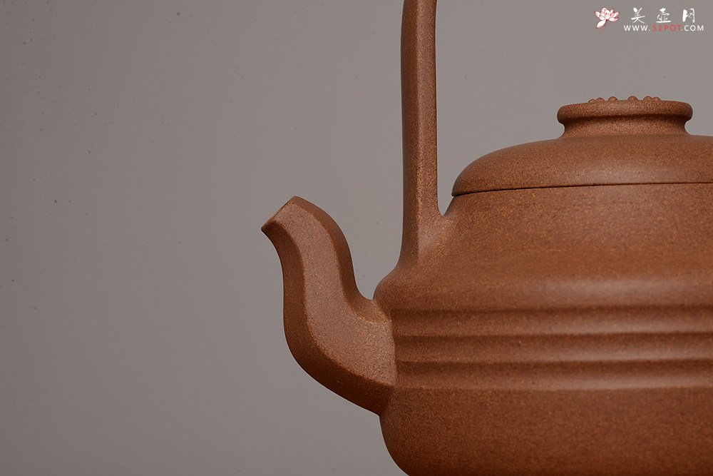 紫砂壶图片：钱建荷全手新作 书房茗器 博古提梁 做工精致 浑厚大气 - 美壶网