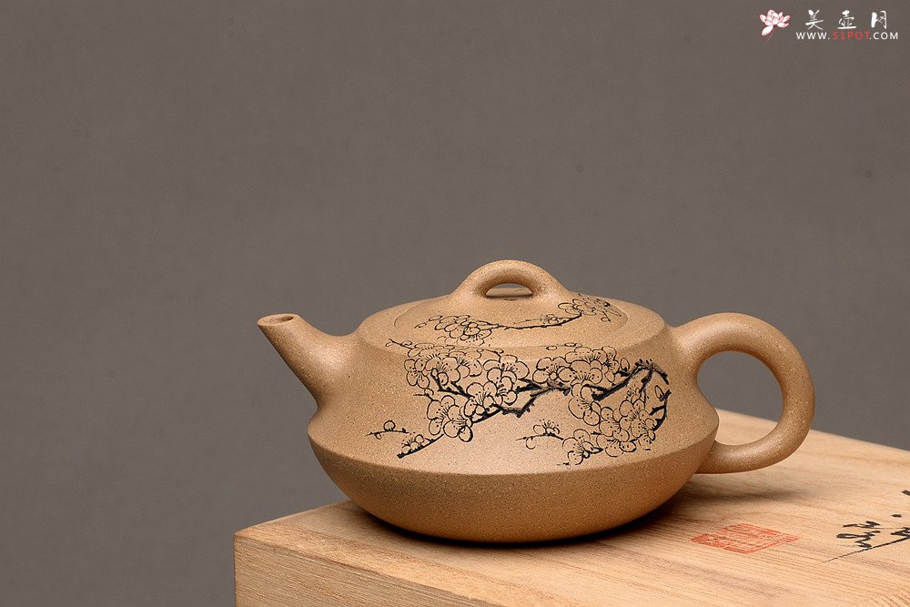 紫砂壶图片：文气之作 扁础 - 美壶网
