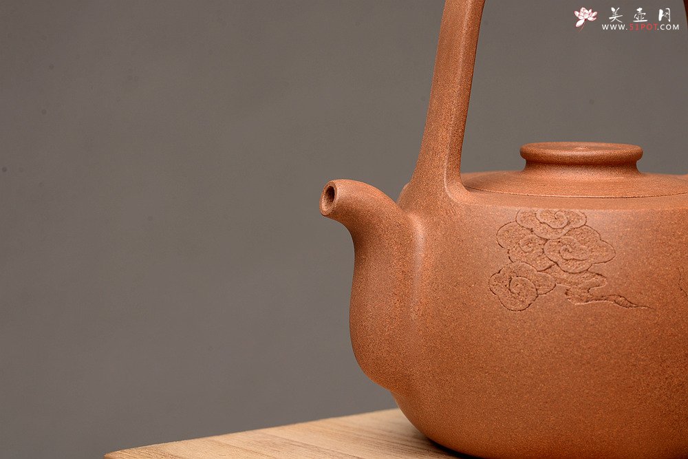 紫砂壶图片：钱建荷全手新作 福乐提梁 做工精致 游心堂装饰 - 美壶网