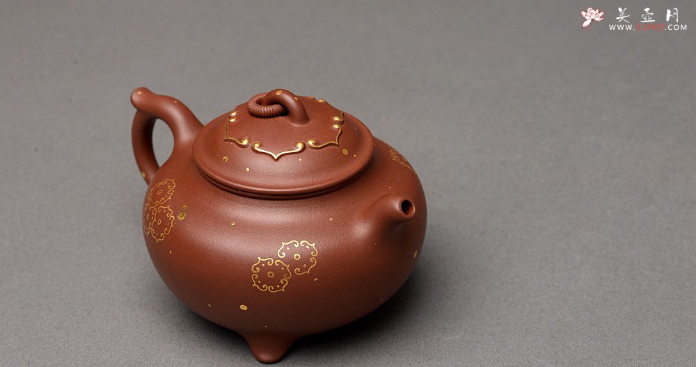 紫砂壶图片：惊艳实力 魅力展现 原创力作 真金装饰 全手童樱 可玩趣品 - 美壶网