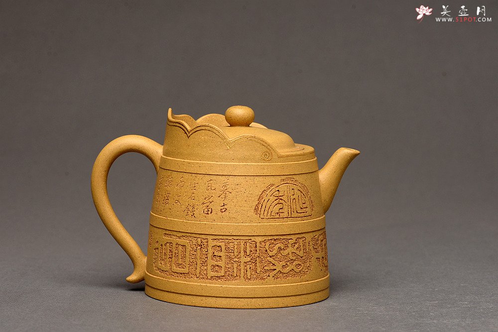 紫砂壶图片：于洪霞乙未冬作品  张听刚装饰 简古拙朴 做工精致 全手摹古僧帽 - 美壶网