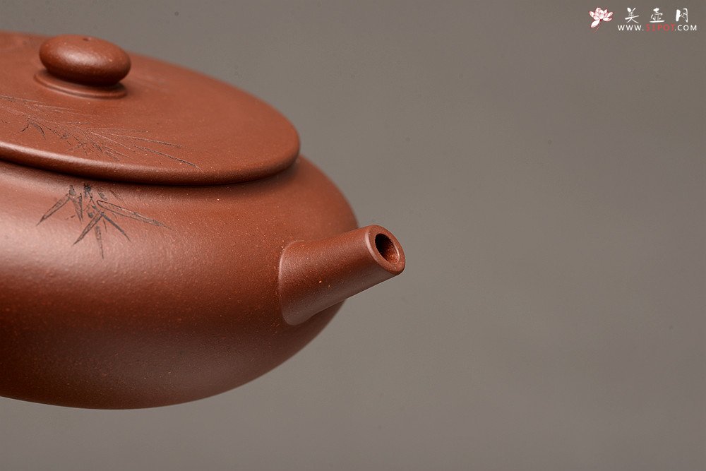 紫砂壶图片：扁翁设计 詹黎明全手制作 国师赵辉精心装饰 杀茶利器 卧云 - 美壶网