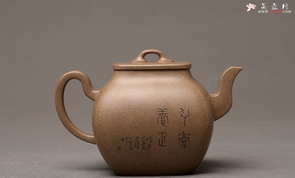 紫砂壶图片：顾文君乙未冬新品 平稳秀美 随方就圆 优质青段 全手雅亭四方 - 美壶网