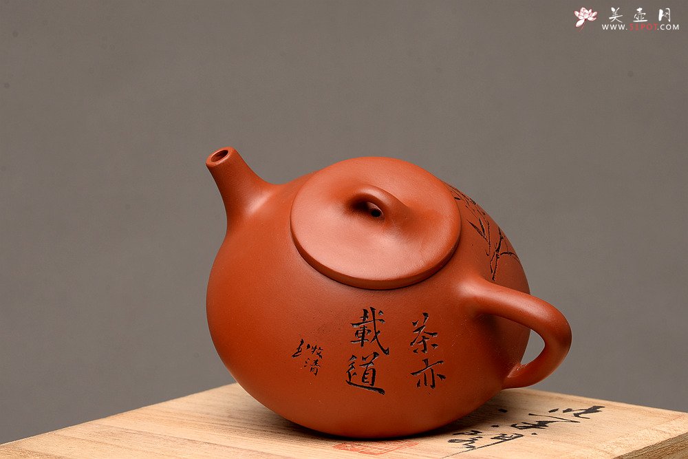 紫砂壶图片：实用有趣 原矿赵庄朱泥之全手子冶石瓢  - 美壶网