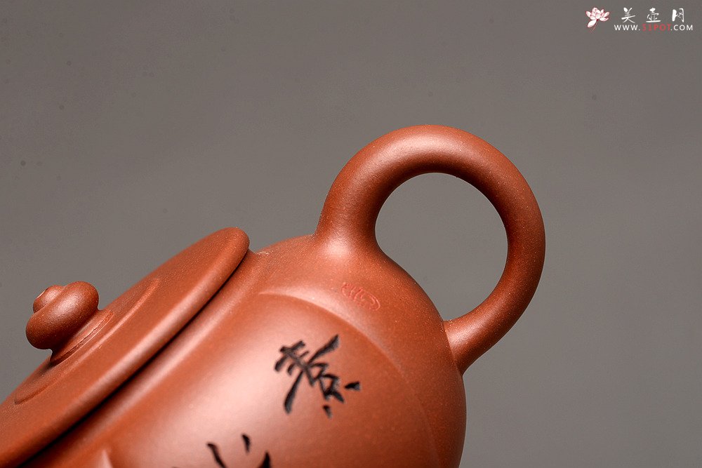 紫砂壶图片：钱伟刚最新作品 饱满 器形端庄 素心 - 美壶网