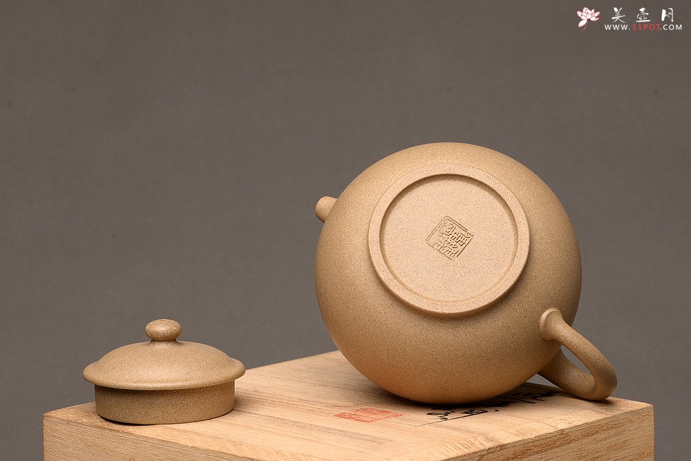 紫砂壶图片：灵巧喜人 悟禅 宝鼎 - 美壶网