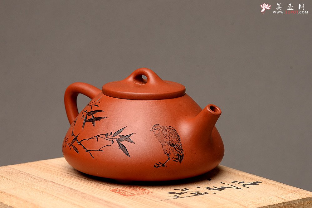 紫砂壶图片：实用有趣 原矿赵庄朱泥之全手子冶石瓢  - 美壶网