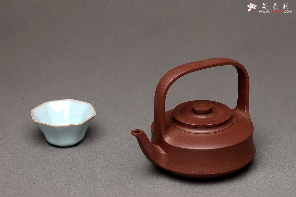 紫砂壶图片：钱建荷作品 全手经典提璧 精工典范 纯正底槽青 神韵犹存 - 美壶网