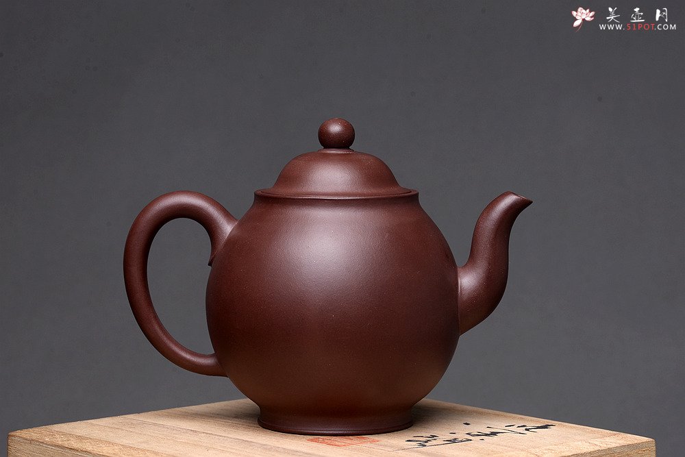 紫砂壶图片：婀娜多姿 柔美秀雅  全手高灯 精品老紫泥 - 美壶网