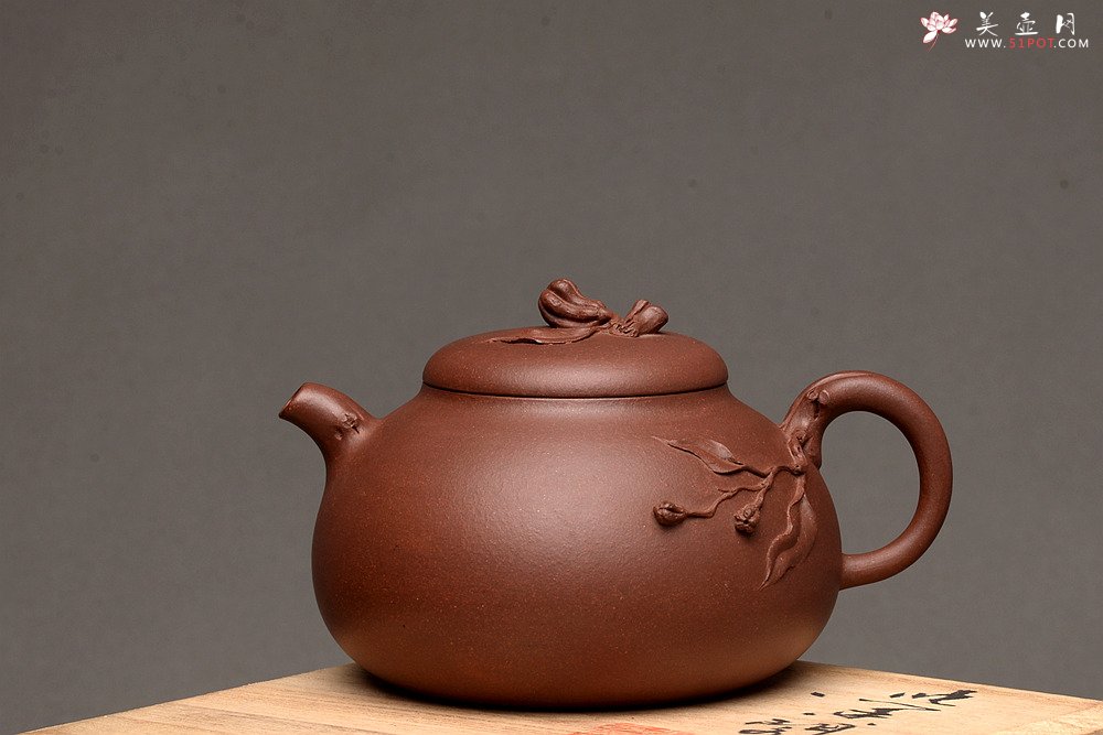 紫砂壶图片：潘丹初作品 吉祥祝福 敦厚可人 全手佛手 - 美壶网