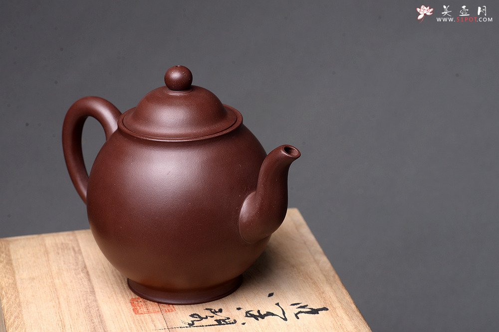 紫砂壶图片：婀娜多姿 柔美秀雅  全手高灯 精品老紫泥 - 美壶网