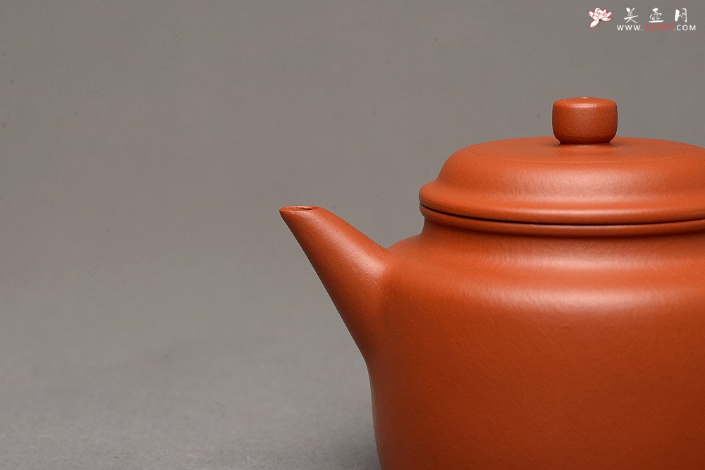 紫砂壶图片：徐亚春作品 经典实用 优质朱泥 德中 仅此一把 - 美壶网