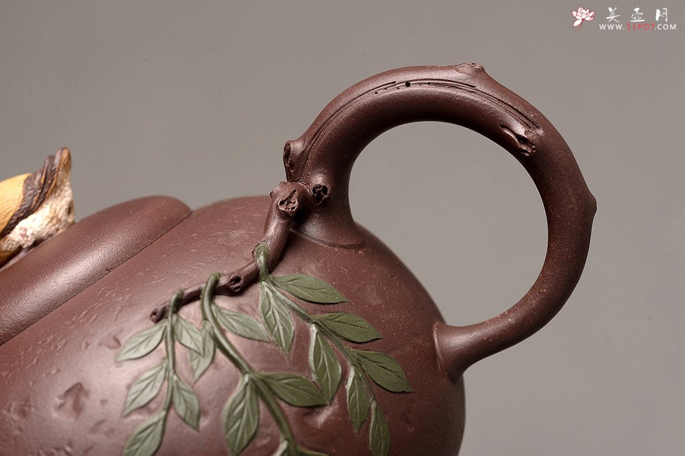 紫砂壶图片：诗情画意 春江水暖鸭先知 孙伟强张新亚原创作品 玩味不绝 - 美壶网