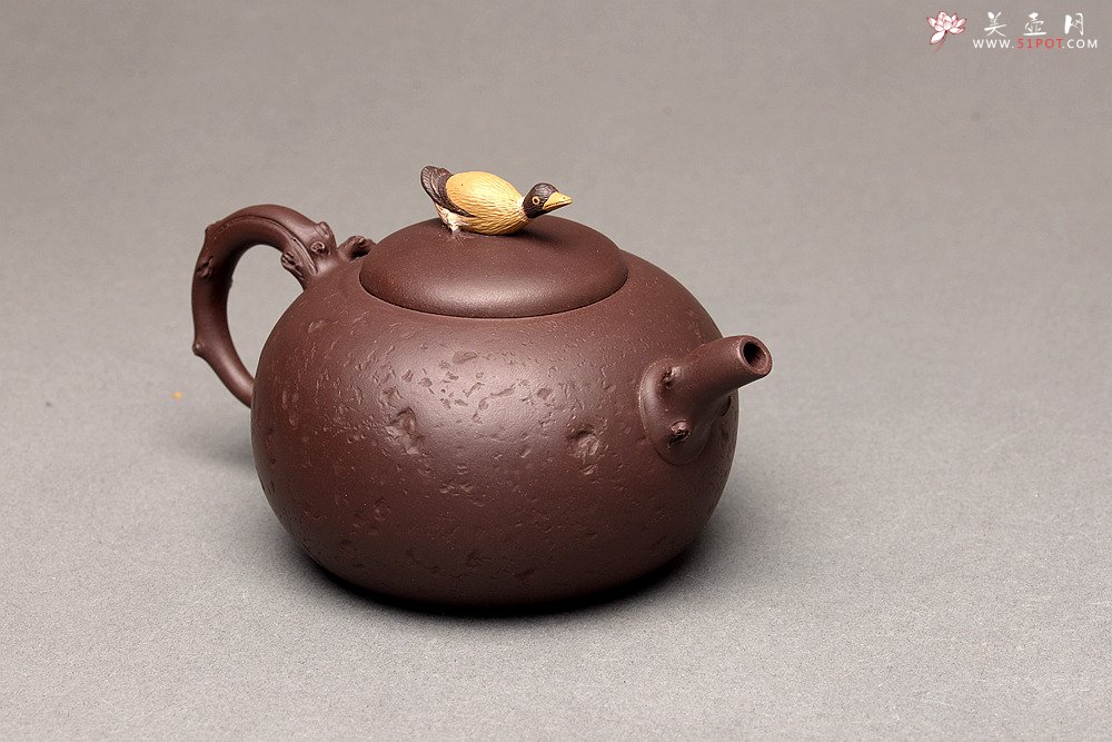 紫砂壶图片：诗情画意 春江水暖鸭先知 孙伟强张新亚原创作品 玩味不绝 - 美壶网