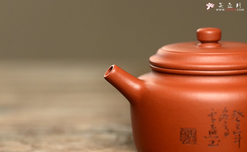 紫砂壶图片：国工师张云熙作品 温文尔雅 德中 传统经典 - 美壶网