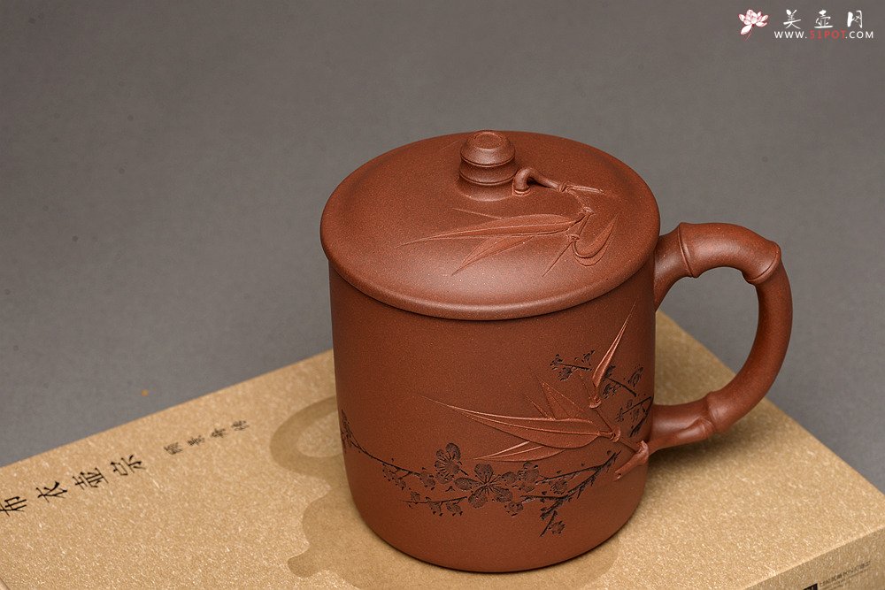 紫砂壶图片：格调雅玩 陆轶舟老师精刻 居不可无竹~好料竹节盖杯 - 美壶网