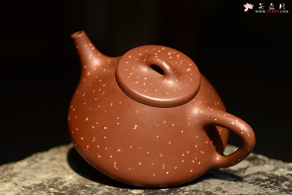紫砂壶图片：骨肉均挺 迷人铺砂 巧克力之全手子冶石瓢 - 美壶网