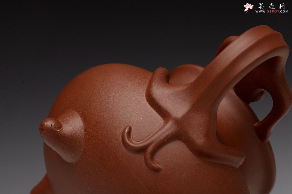 紫砂壶图片：呕心力作 精于洪霞精品代表作~ 全手螭龙 雍容华贵 - 美壶网
