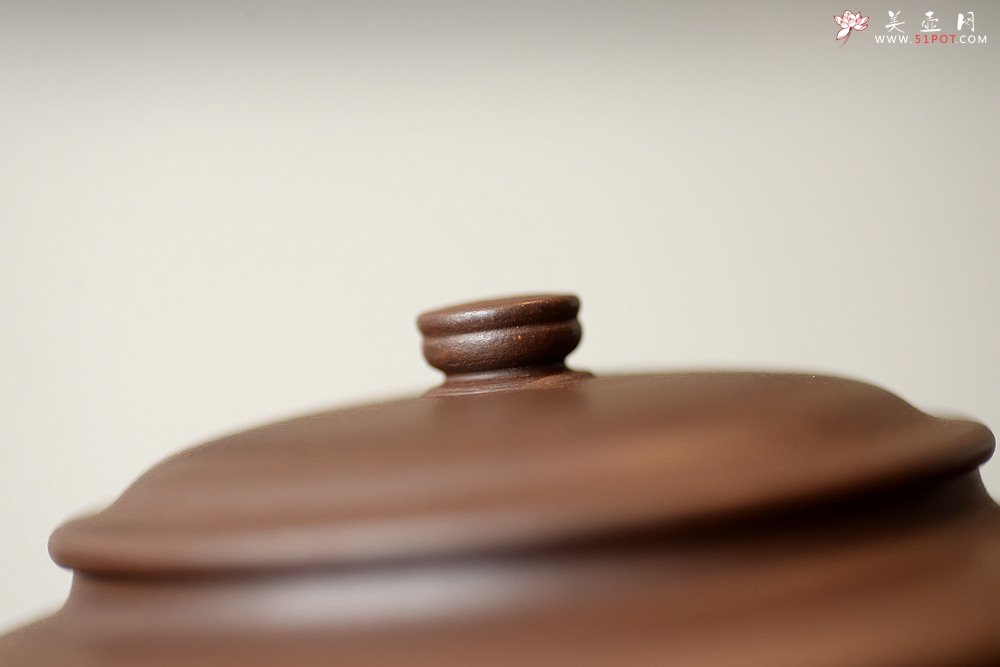 紫砂壶图片：马建鹏丙申春 宋韵 老紫泥 仅2只 做工精致 器形耐品~ - 美壶网