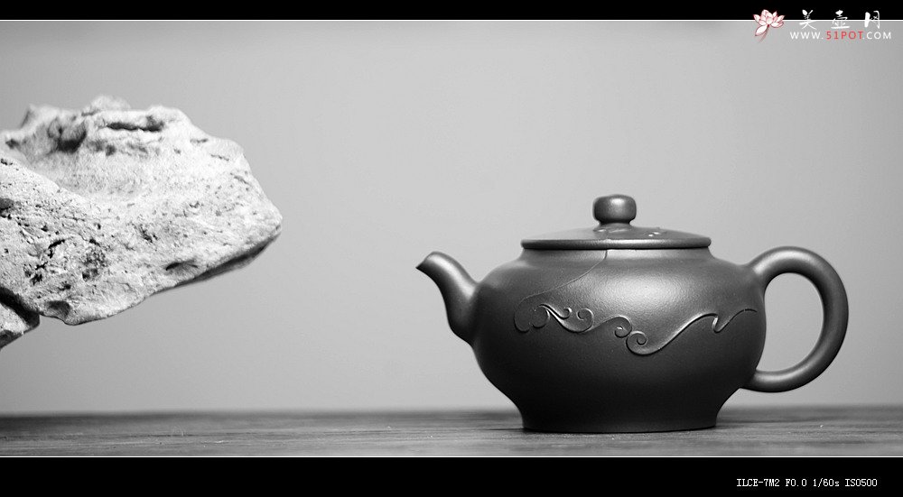 紫砂壶图片：高雪琴乙未年全手原创作品 陆轶舟精心装饰 云卷云舒 雅致 云锦 - 美壶网