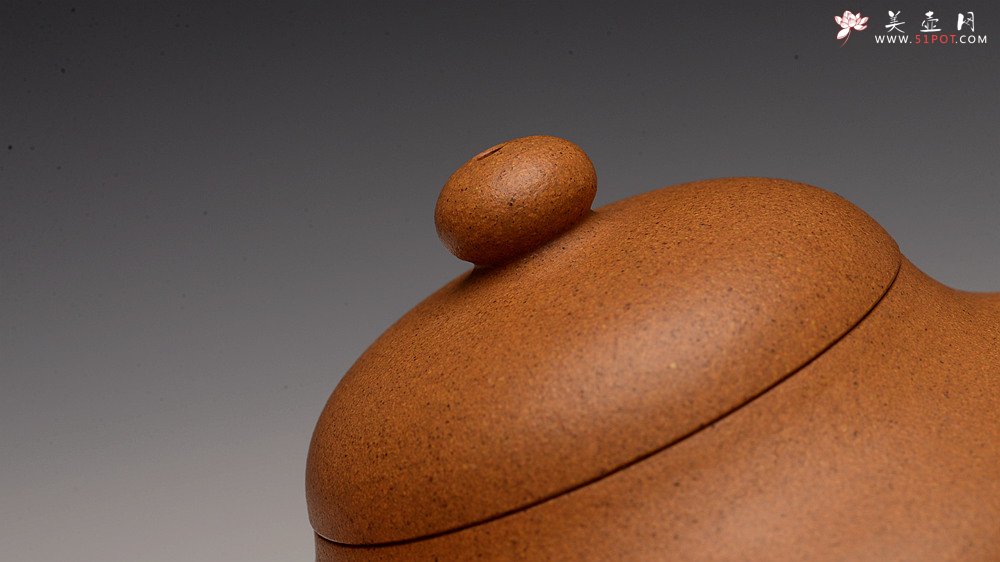 紫砂壶图片：一把好梨 老段泥 清风送爽 曲峰新作 黄梨 耐品 - 美壶网