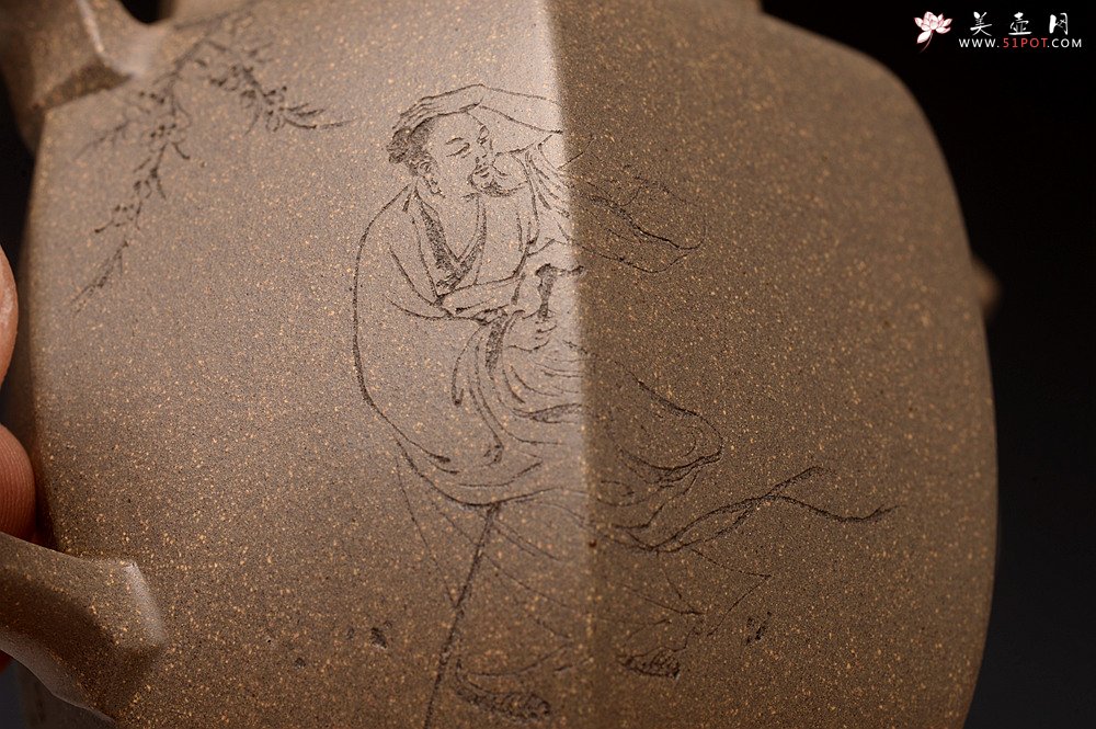 紫砂壶图片：强强联合  秀雅文气 国师赵辉精心装饰 六方云亭 难得文人画遗韵~ - 美壶网