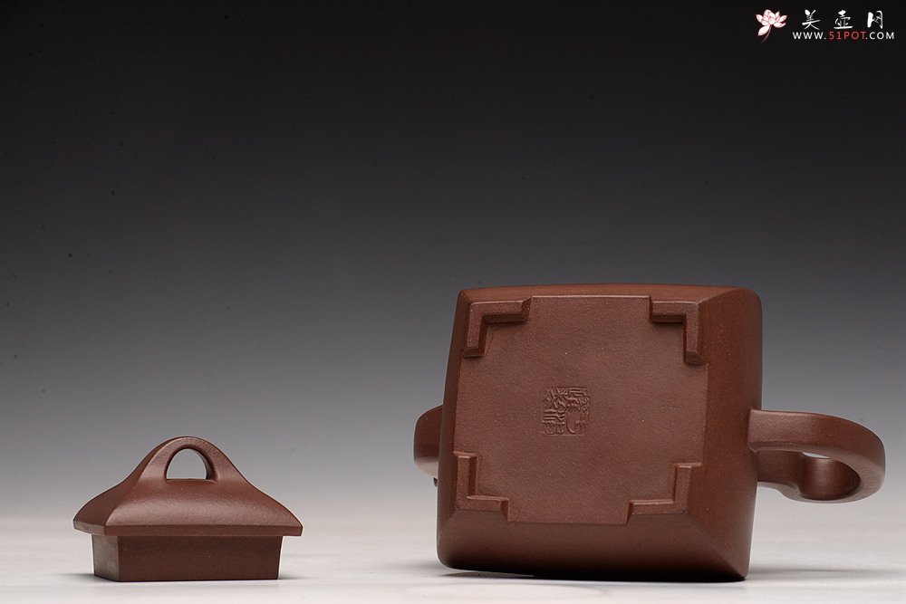 紫砂壶图片：于洪跃原创作品 线条流畅 做工精致 全手四方宫樽  - 美壶网