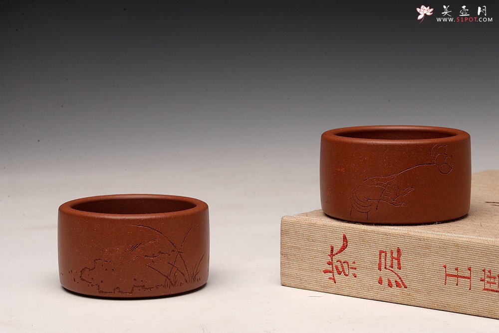 紫砂壶图片：曲峰 扳指杯 以底槽清打底粉降坡泥 精致实用 - 美壶网