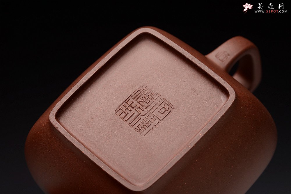 紫砂壶图片：何卫枫丙申春全手新作 敦厚文气 方中见圆 刚柔并济 樽方 - 美壶网