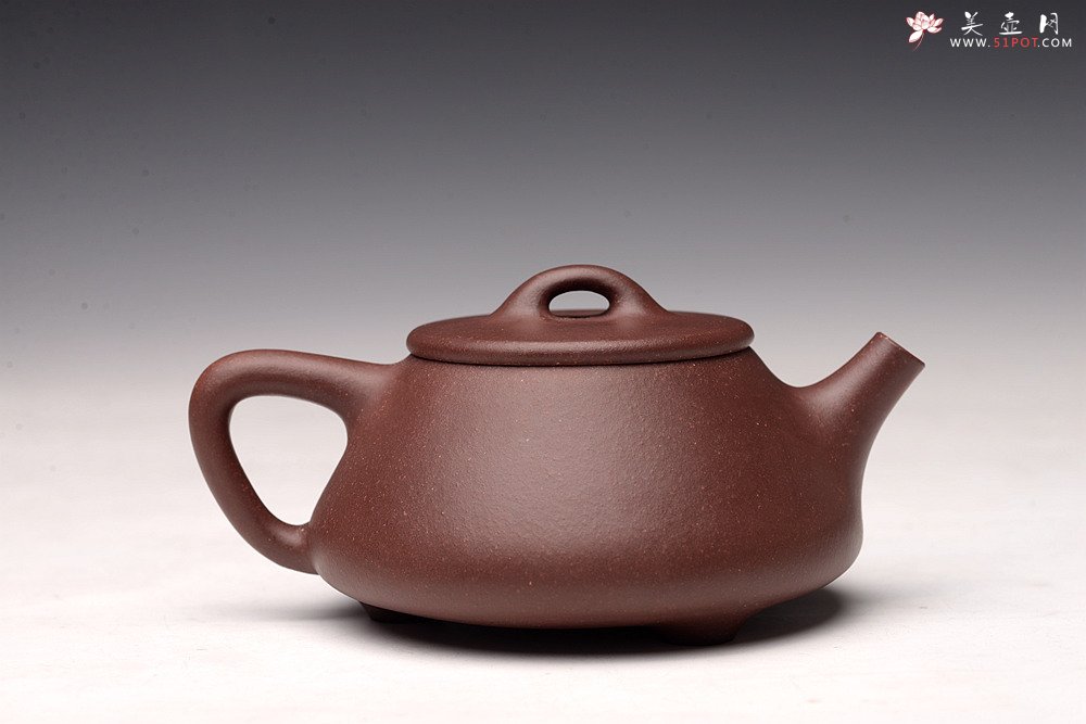 紫砂壶图片：周斌经典作品 稳重大方 优质拼紫 全手平盖石瓢 - 美壶网