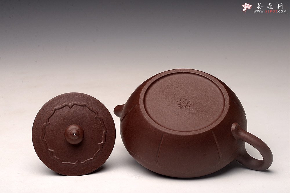 紫砂壶图片：大口实用 唐彬杰款 美壶特惠 莲花矮僧帽 细节处理到位  - 美壶网