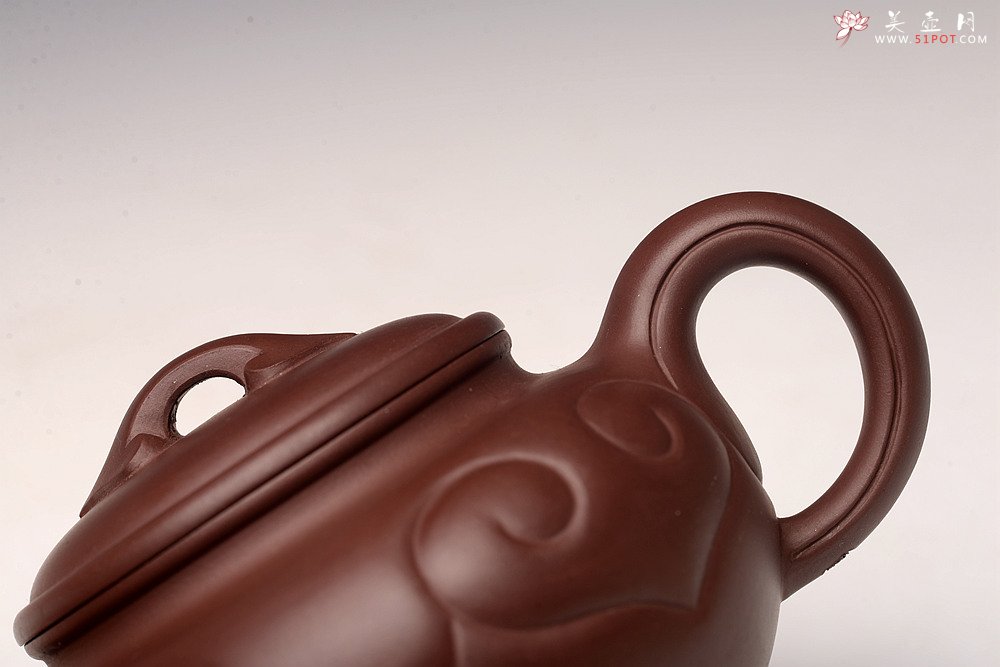 紫砂壶图片：顾小英丙申作品  优质老紫泥  仿古如意 大气稳重 - 美壶网