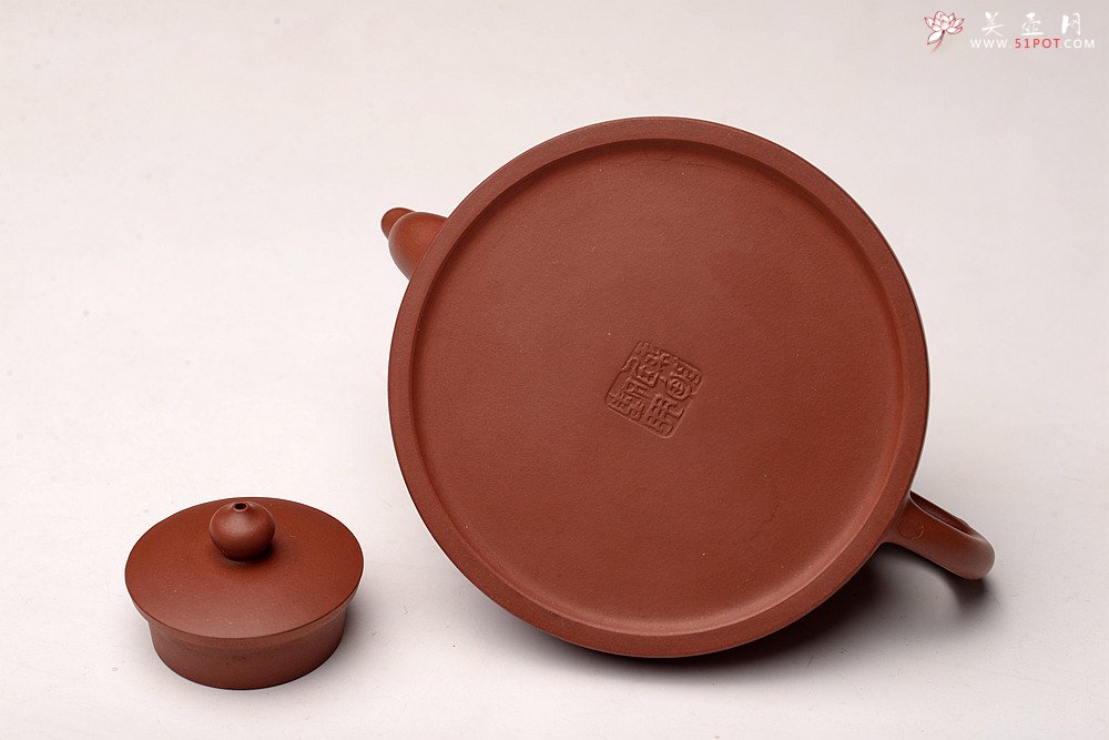 紫砂壶图片：曲峰丙申春 简朴端庄 曼生壶之笠荫 经典传统 做工精致 - 美壶网