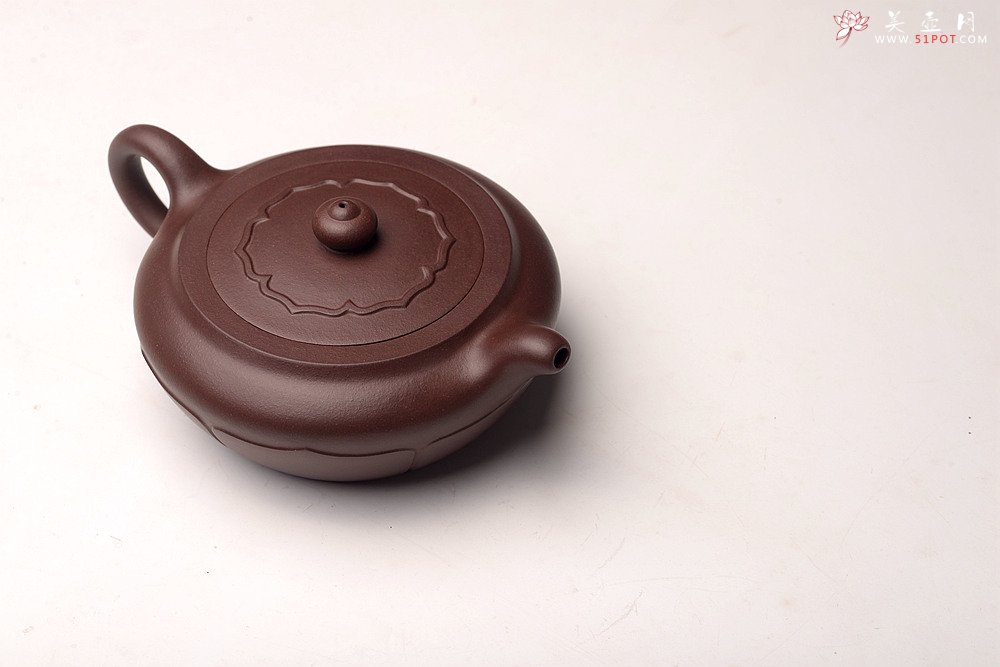 紫砂壶图片：大口实用 唐彬杰款 美壶特惠 莲花矮僧帽 细节处理到位  - 美壶网