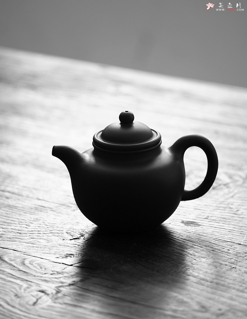 紫砂壶图片：赵浩淼丙申春 摹古作品  全手莲子 雄厚霸气 经典再现 - 美壶网