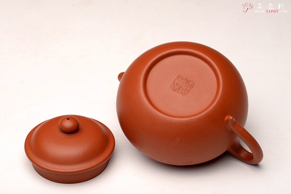 紫砂壶图片：敦厚耐品  大莲子 精品朱泥 传统实用器型 知秋双刀装饰 - 美壶网