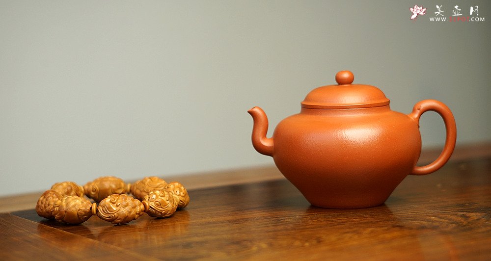 紫砂壶图片：于洪霞丙申春 原创全手作品 朱泥灵龙 秀雅耐品 刹凹仅一只 - 美壶网