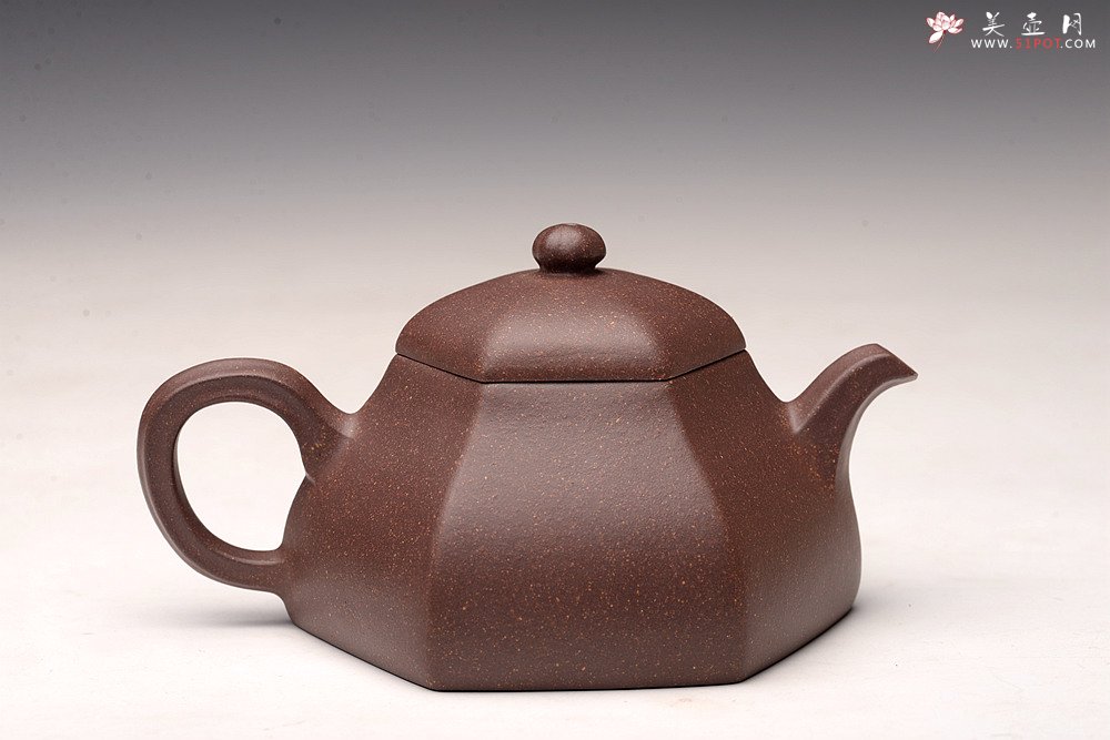 紫砂壶图片：唐文丙申年新品 厚重大气 全手明式六瓣  - 美壶网