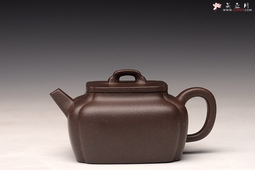 紫砂壶图片：何卫枫丙申夏全手新作古朴文气 方中见圆 清逸 抽角璞方 - 美壶网