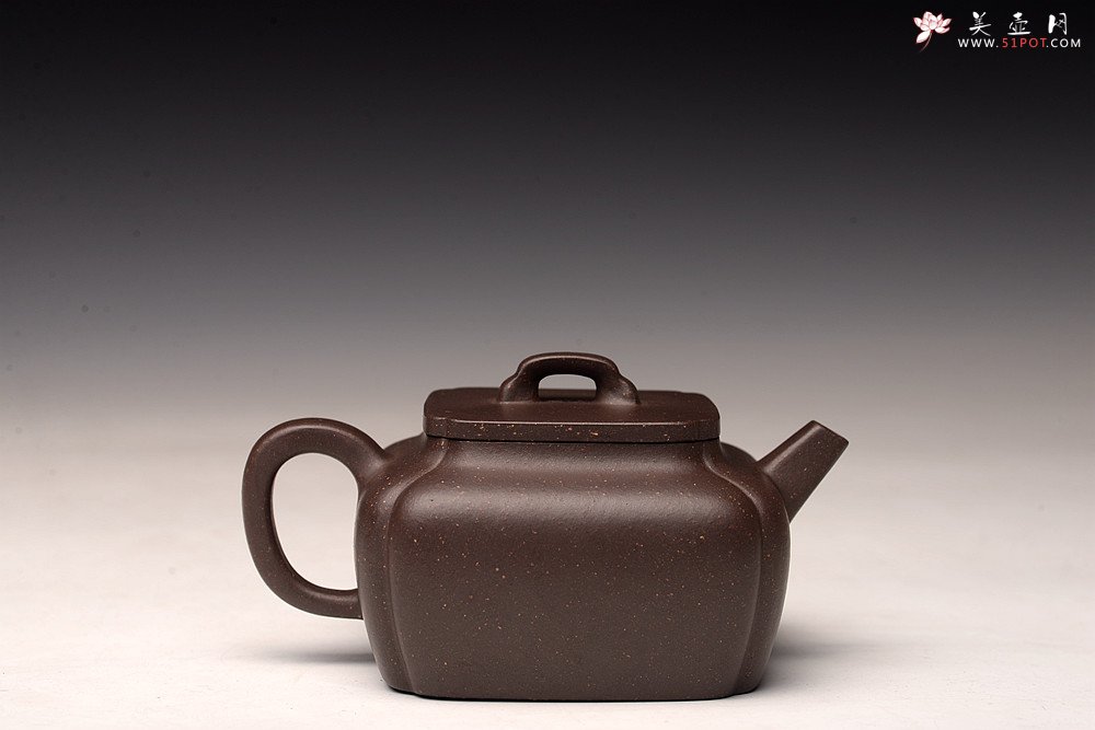 紫砂壶图片：何卫枫丙申夏全手新作古朴文气 方中见圆 清逸 抽角璞方 - 美壶网