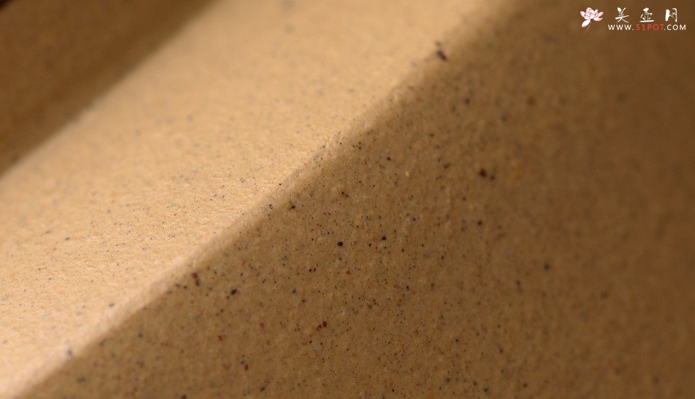 紫砂壶图片：耿其群全手精品 单片拍打 纯净本绿 传统经典 周盘 - 美壶网