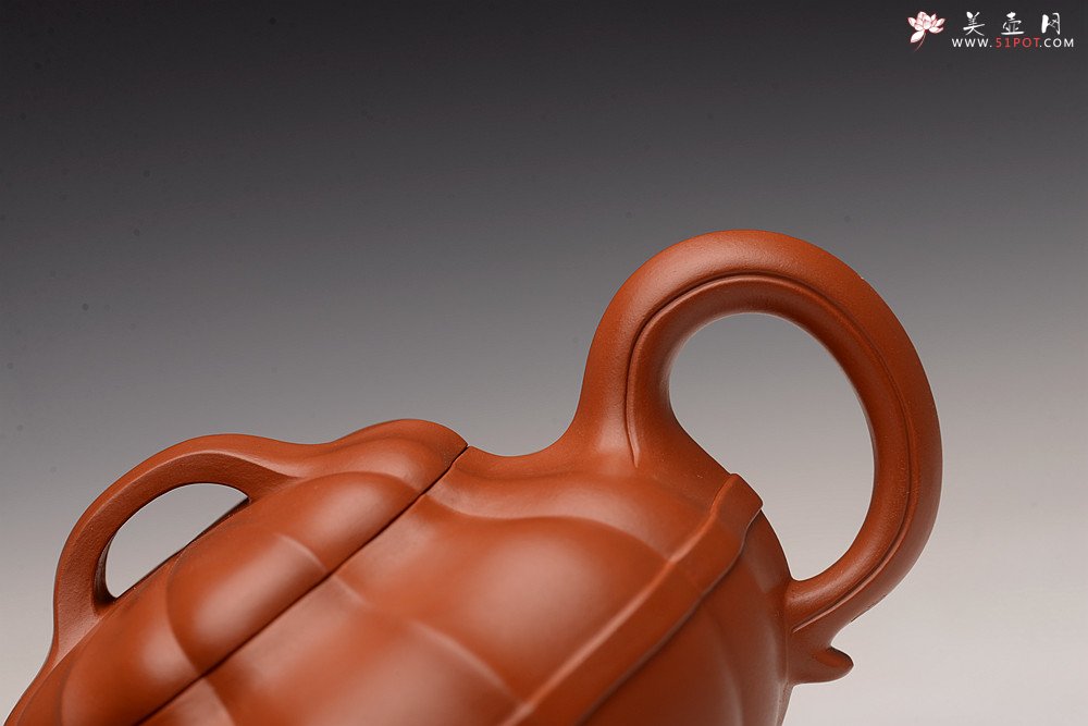 紫砂壶图片：经典作品 合菱 难得佳器 舒展有力 - 美壶网