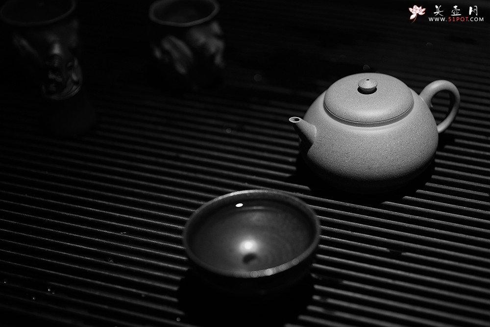 紫砂壶图片：储亚全手明式小品 优质老段泥 文气玩味 如意如意如我心意 - 美壶网